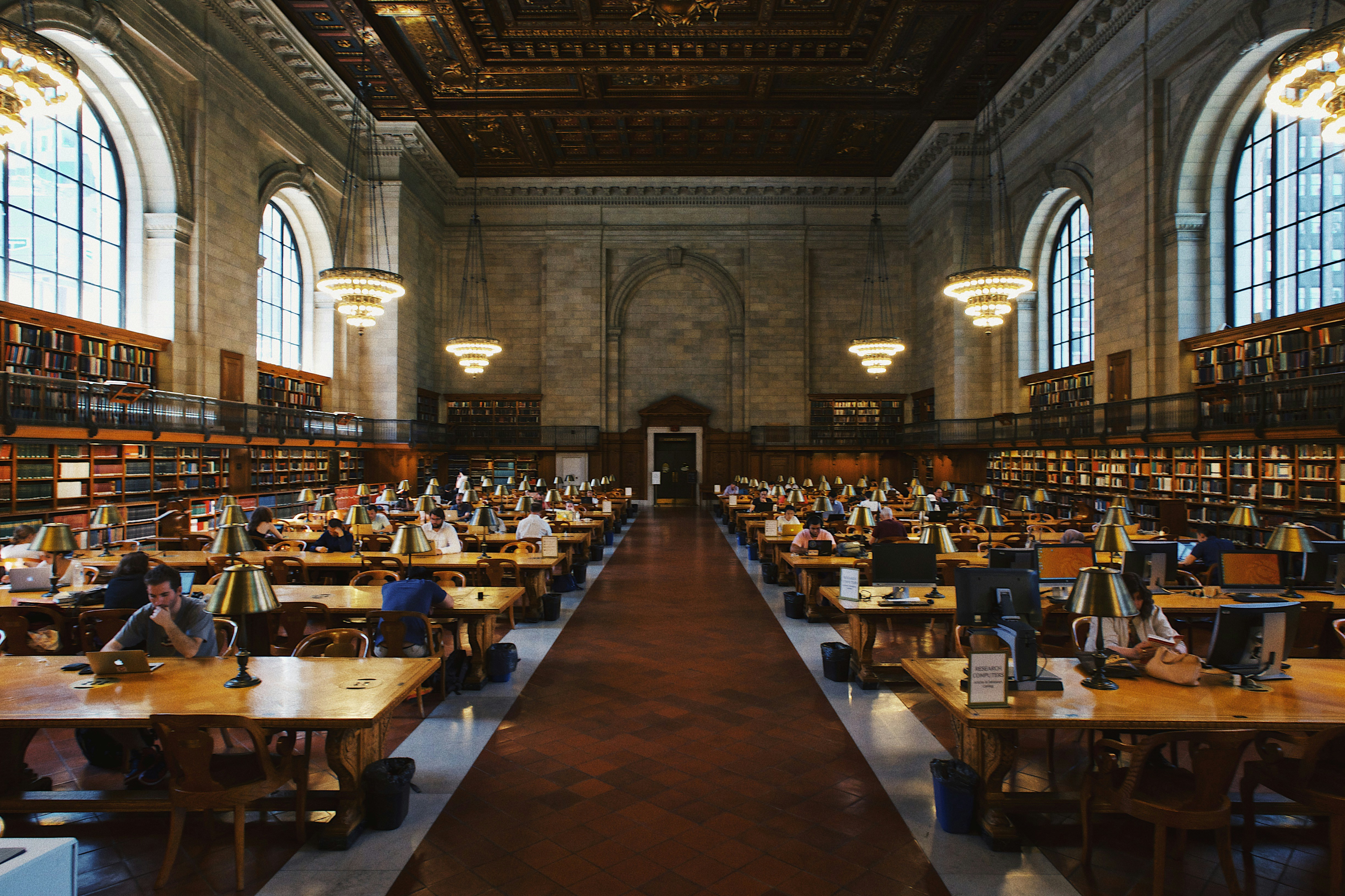 Grand university library
